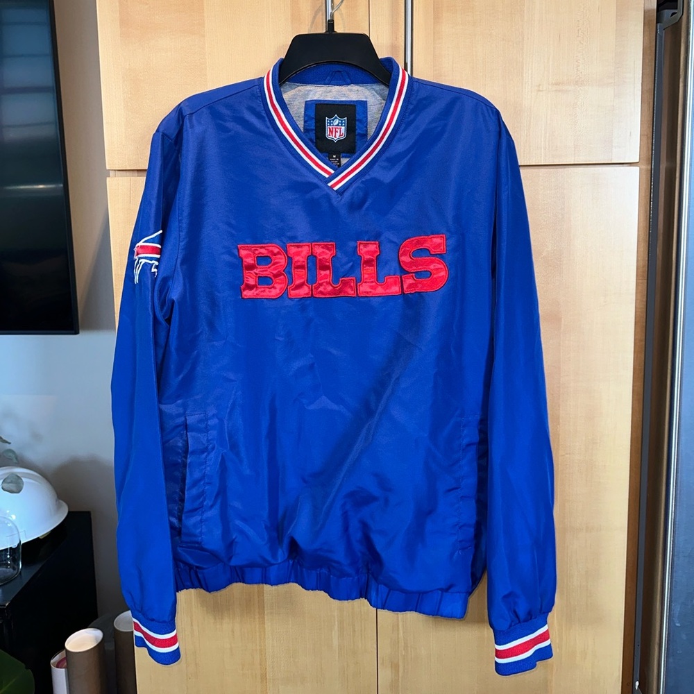 Buffalo Bills Insulated Windbreaker with zip side and pockets